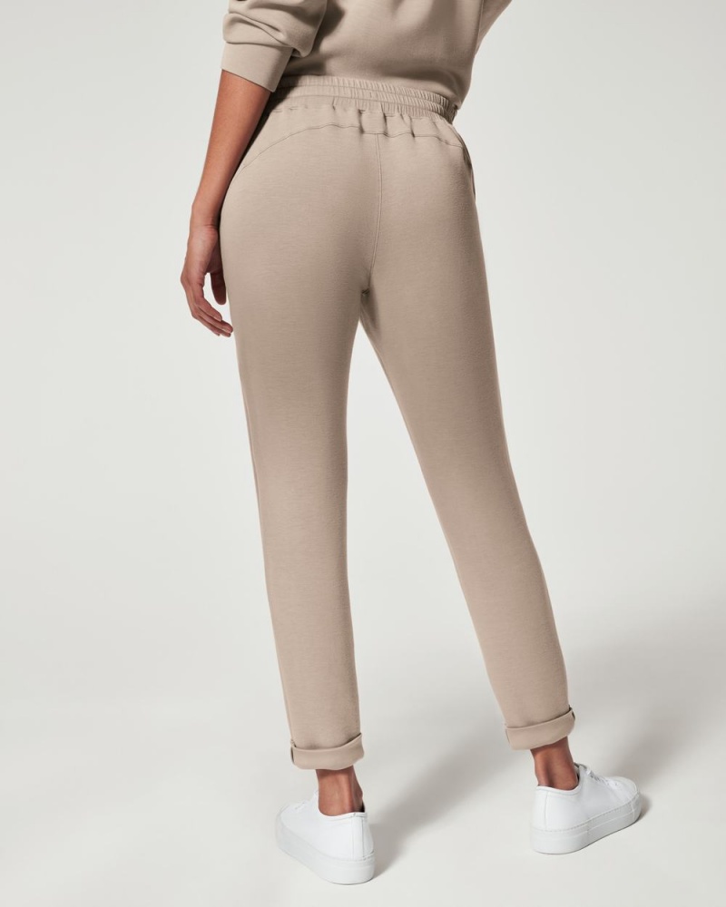 Pantalon Spanx AirEssentials Tapered Femme Beige France | DPNR15730