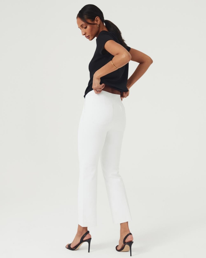 Pantalon Spanx On-the-Go Kick Flare Pant with Ultimate Opacity Technologie Femme Blanche France | EKHM63102