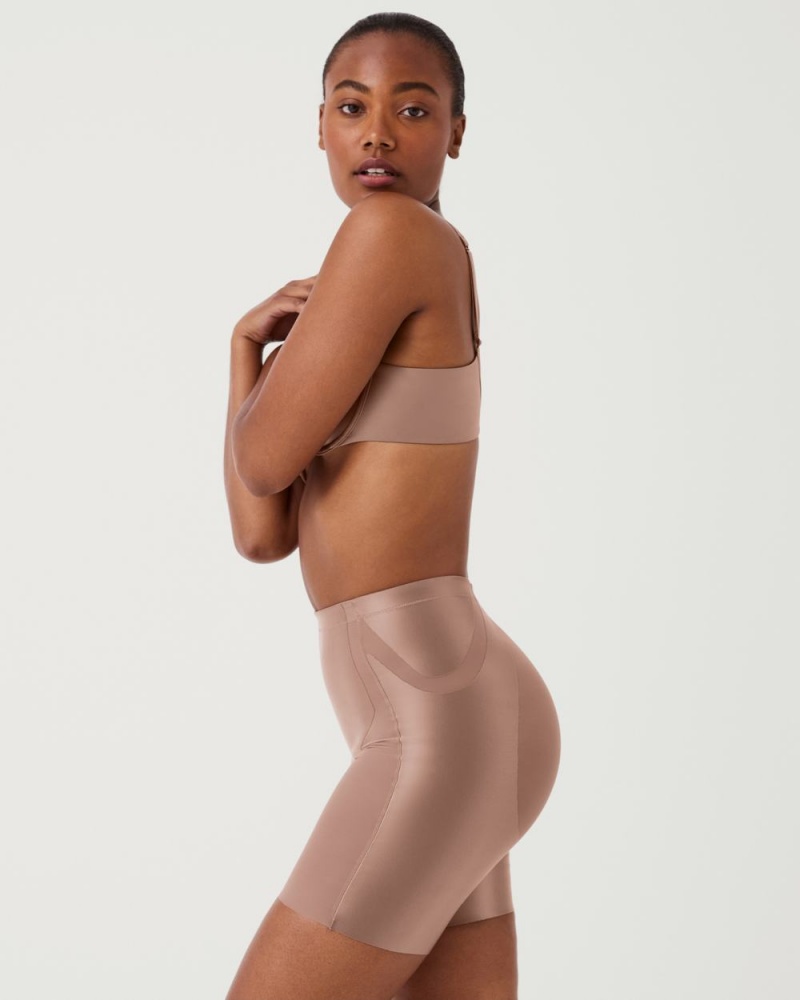 Short Spanx Booty-Lifting Mid-Thigh Femme Cafe Au Lait France | AZHC73892